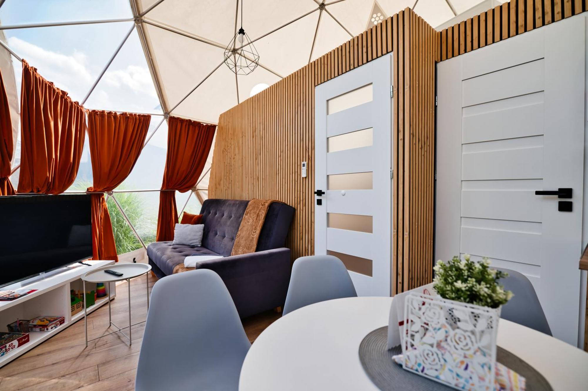 Holiday Park Zator База відпочинку